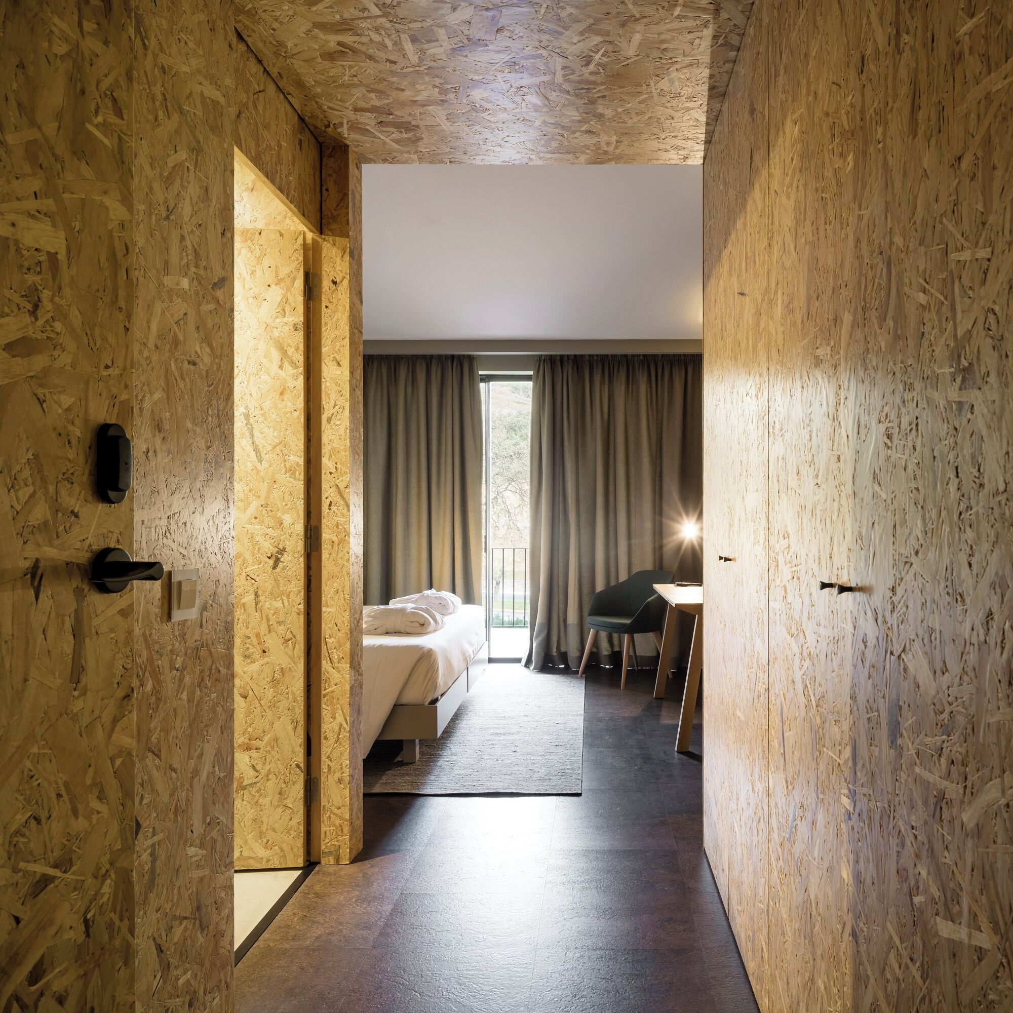 superior double or twin room | minibar, in-room safe, soundproofing, rollaway beds