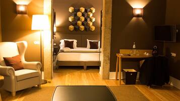 Deluxe-suite - 1 dobbeltseng | Minibar, pengeskab på værelset, lydisolering