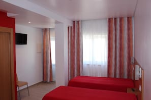 Blackout curtains, cots/infant beds, rollaway beds, free WiFi - Alojamento Baleal à Vista (Peniche)
