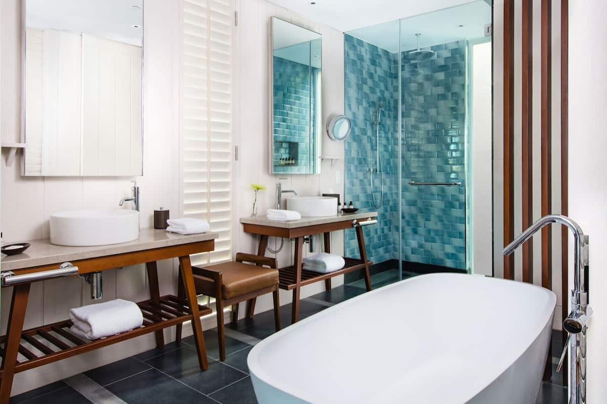 Bathroom | Separate tub and shower, deep soaking tub, rainfall showerhead