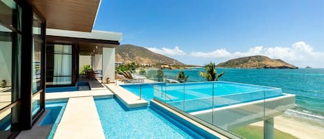 2 Außenpools, Cabañas (gegen Gebühr), Liegestühle