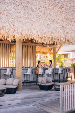 3 Bars/Lounges, Strandbar