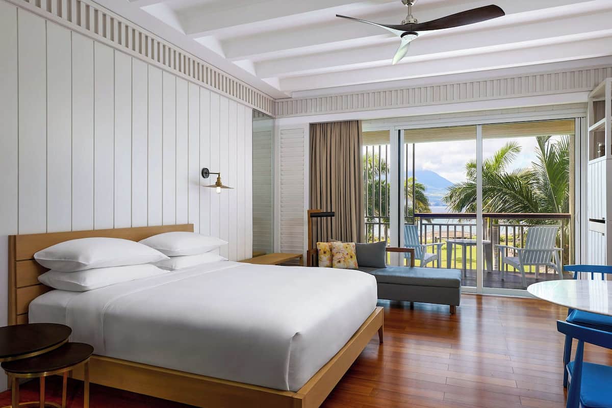 Chambre, 1 trÚs grand lit | Literie de qualité, minibar, coffre-fort pour ordinateur portable