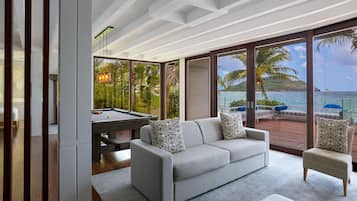 Villa Presidential | SÀngtillbehör av högsta kvalitet och minibar