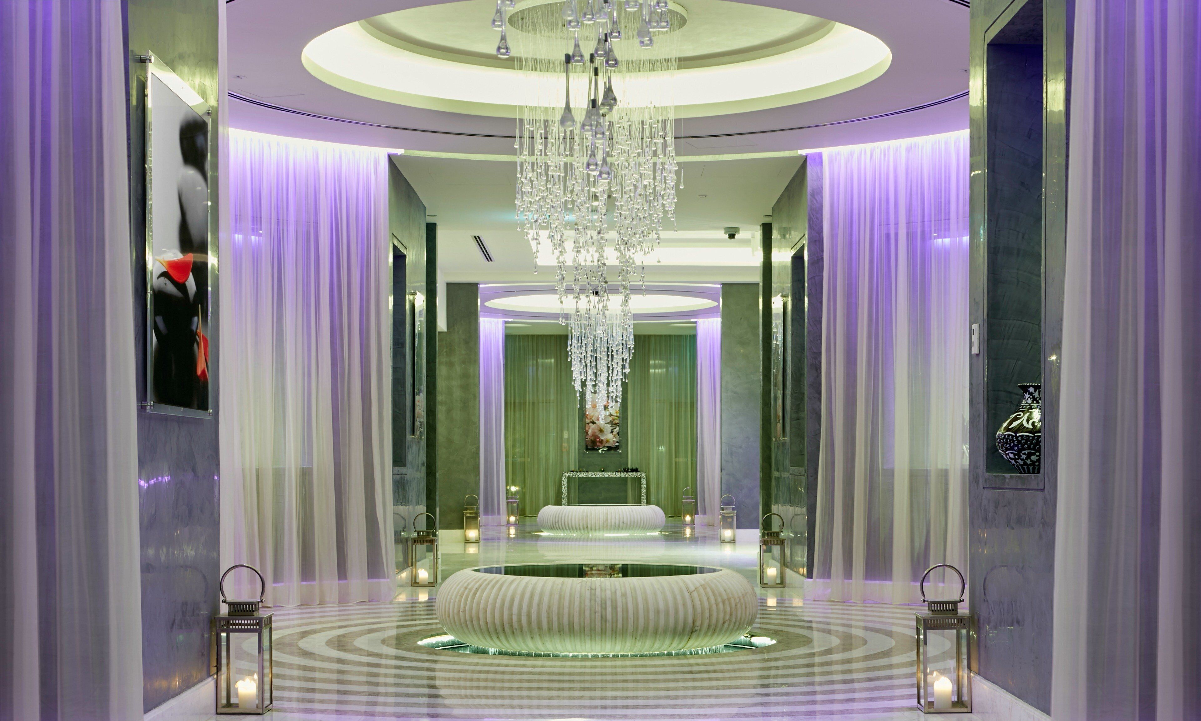 Couples treatment room(s), sauna, hot tub, steam room, body treatments