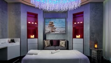 Couples treatment rooms, sauna, hot tub, steam room, body treatments