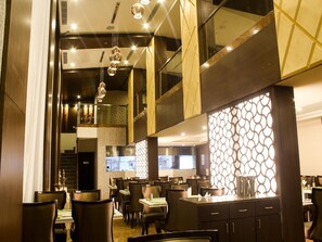 Dining - Quality Inn Airport (Chennai)