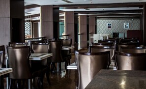Dining - Quality Inn Airport (Chennai)