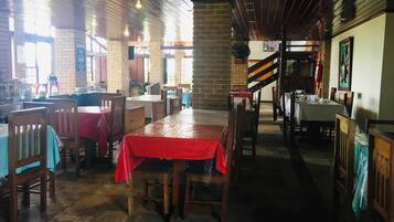 Petit déjeuner buffet compris tous les jours