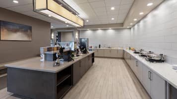 Free daily buffet breakfast