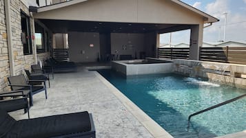 Udendørs pool