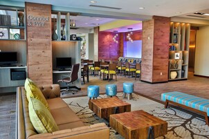 Lobby lounge