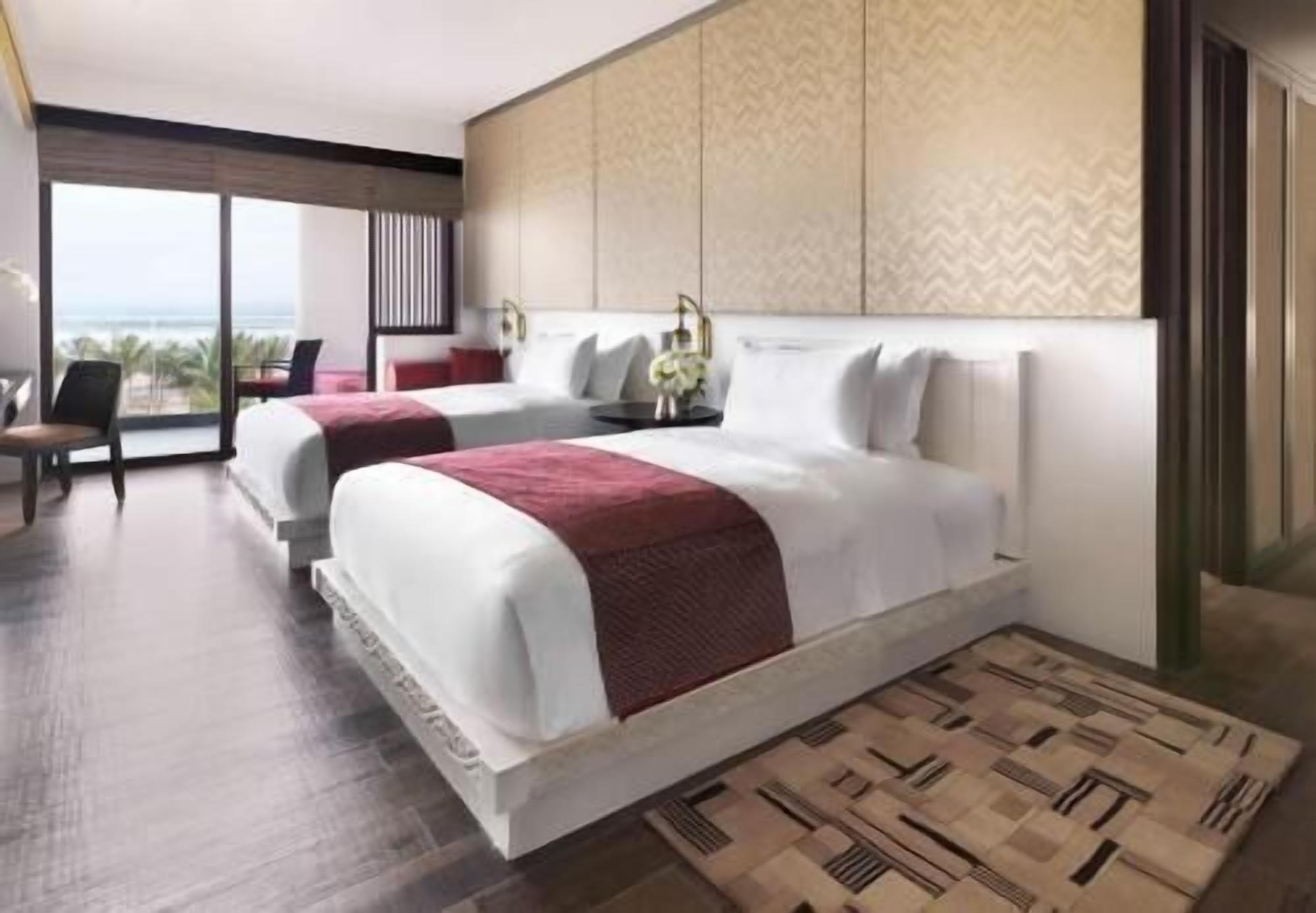 Pillowtop beds, minibar, in-room safe, desk