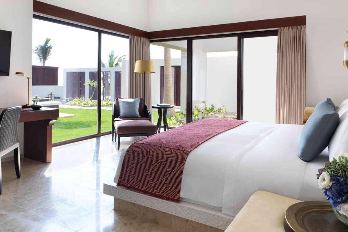Pillowtop beds, minibar, in-room safe, desk