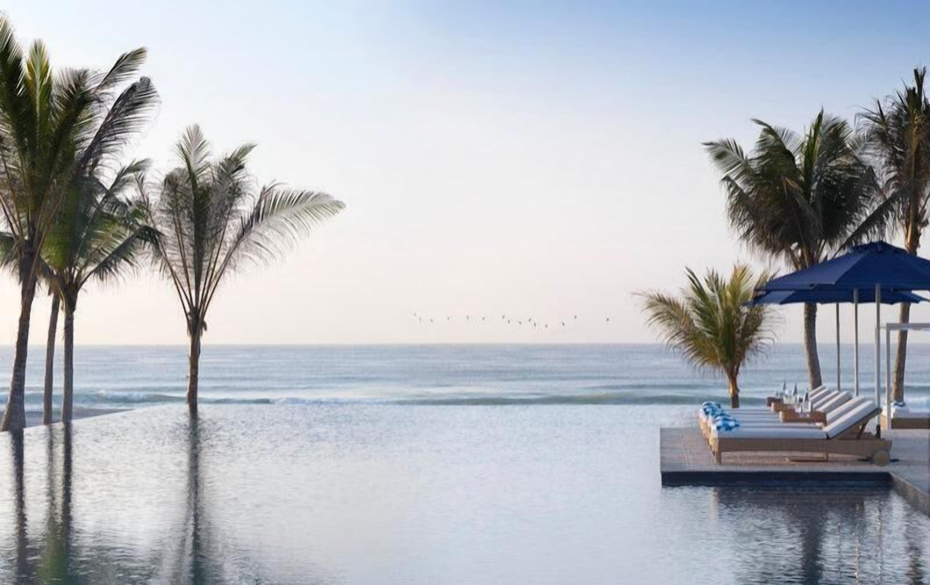 Pool | Outdoor pool, open 7:00 AM to 7:00 PM, free cabanas, pool umbrellas