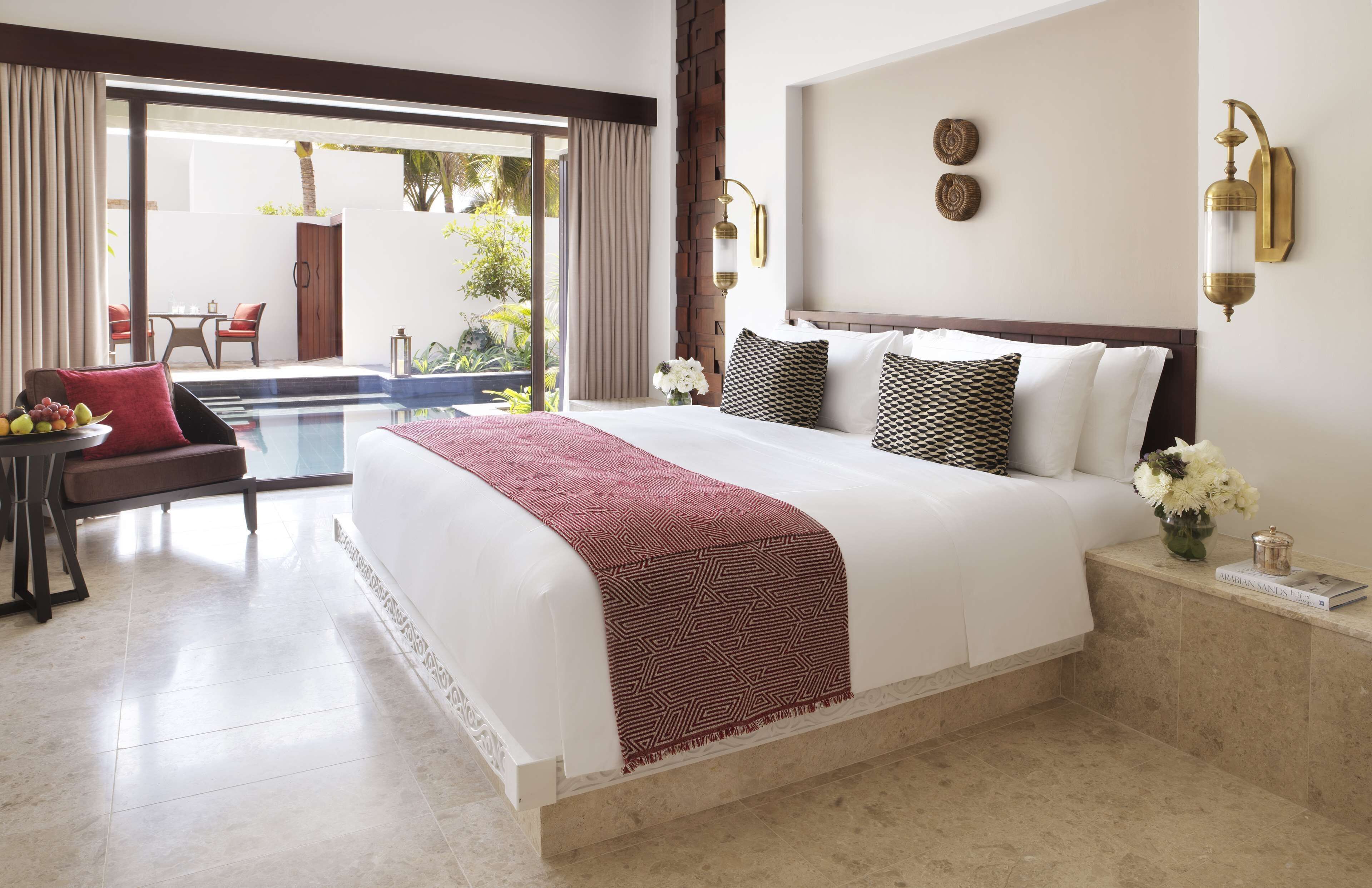 Pillowtop beds, minibar, in-room safe, desk