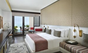 Phòng Exclusive, quang cảnh biển (Sunset View) | Nệm có lớp đệm bông, minibar, két bảo mật tại phòng, bàn 