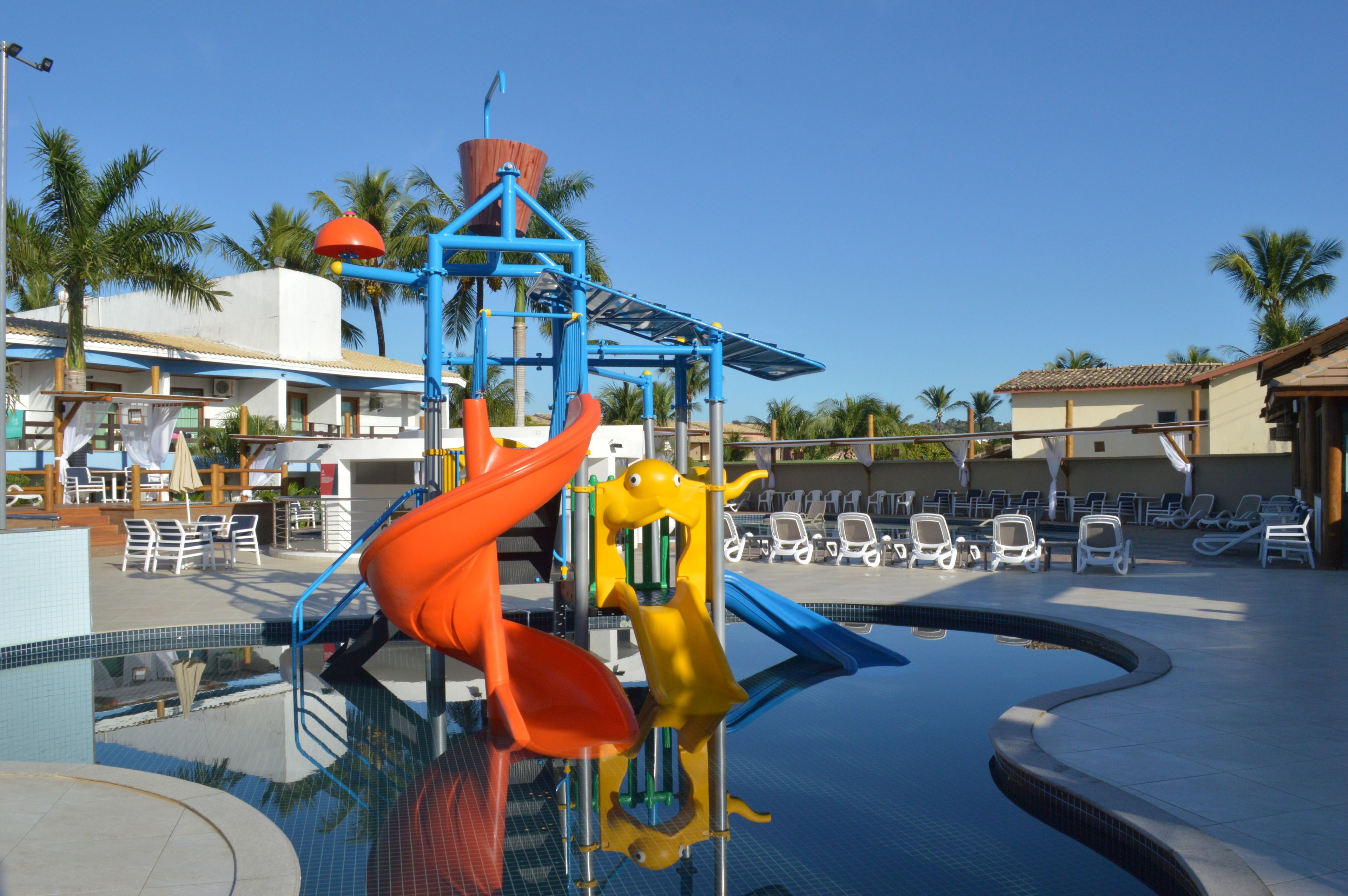 2 piscinas al aire libre, tumbonas