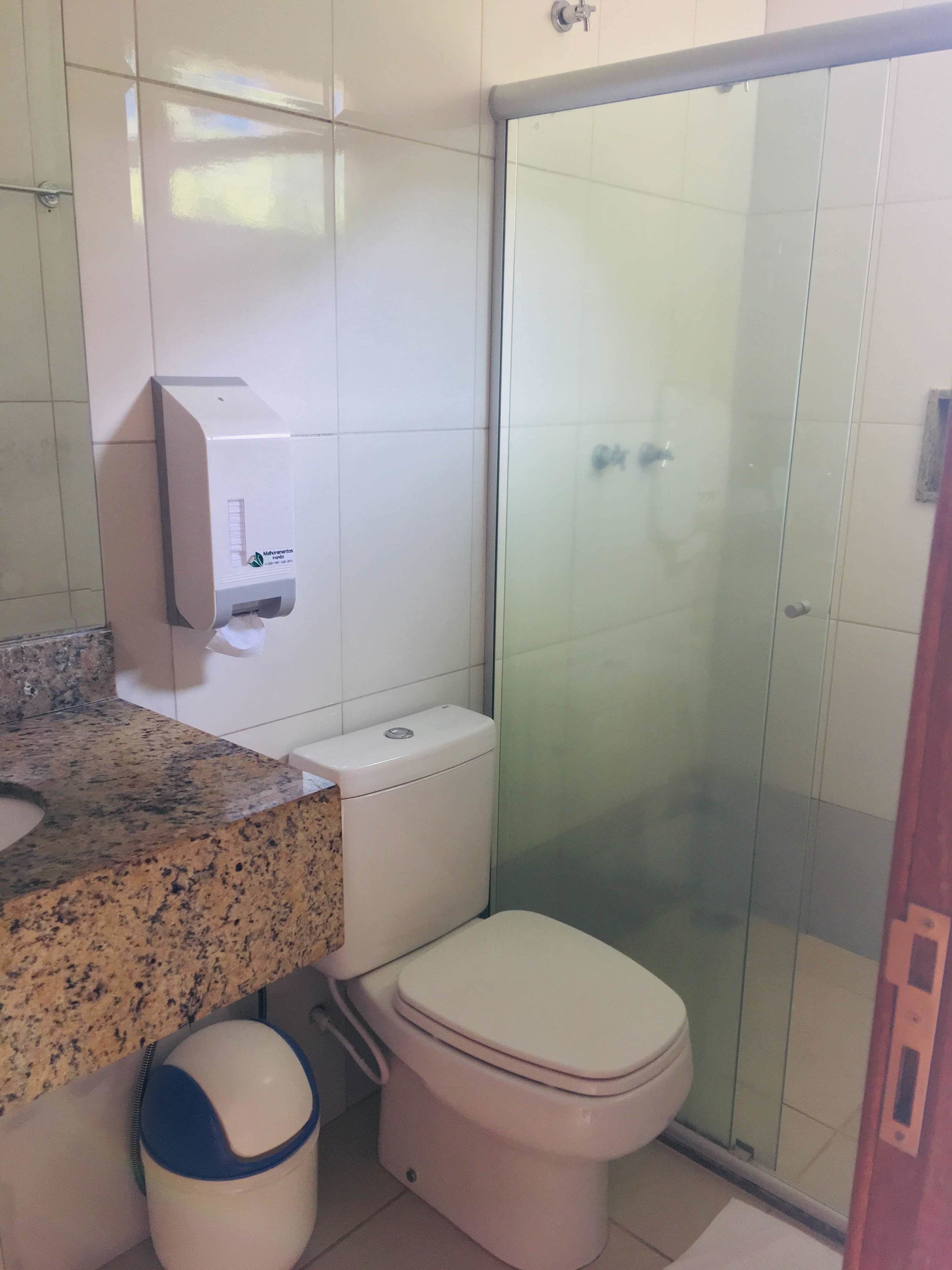 shower, free toiletries, towels