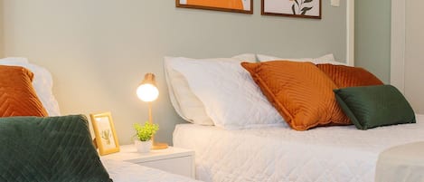 Apartment | Iron/ironing board, free WiFi, bed sheets