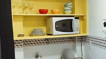 Apartment | Dapur peribadi | Pembancuh kopi/teh, peti sejuk, ketuhar gelombang mikro, dapur