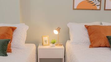 Apartment | Iron/ironing board, free WiFi, bed sheets