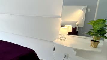Apartment (1204) | Iron/ironing board, WiFi (free), bed sheets