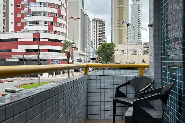 Comfort Room (cama queen size) | Balcony view