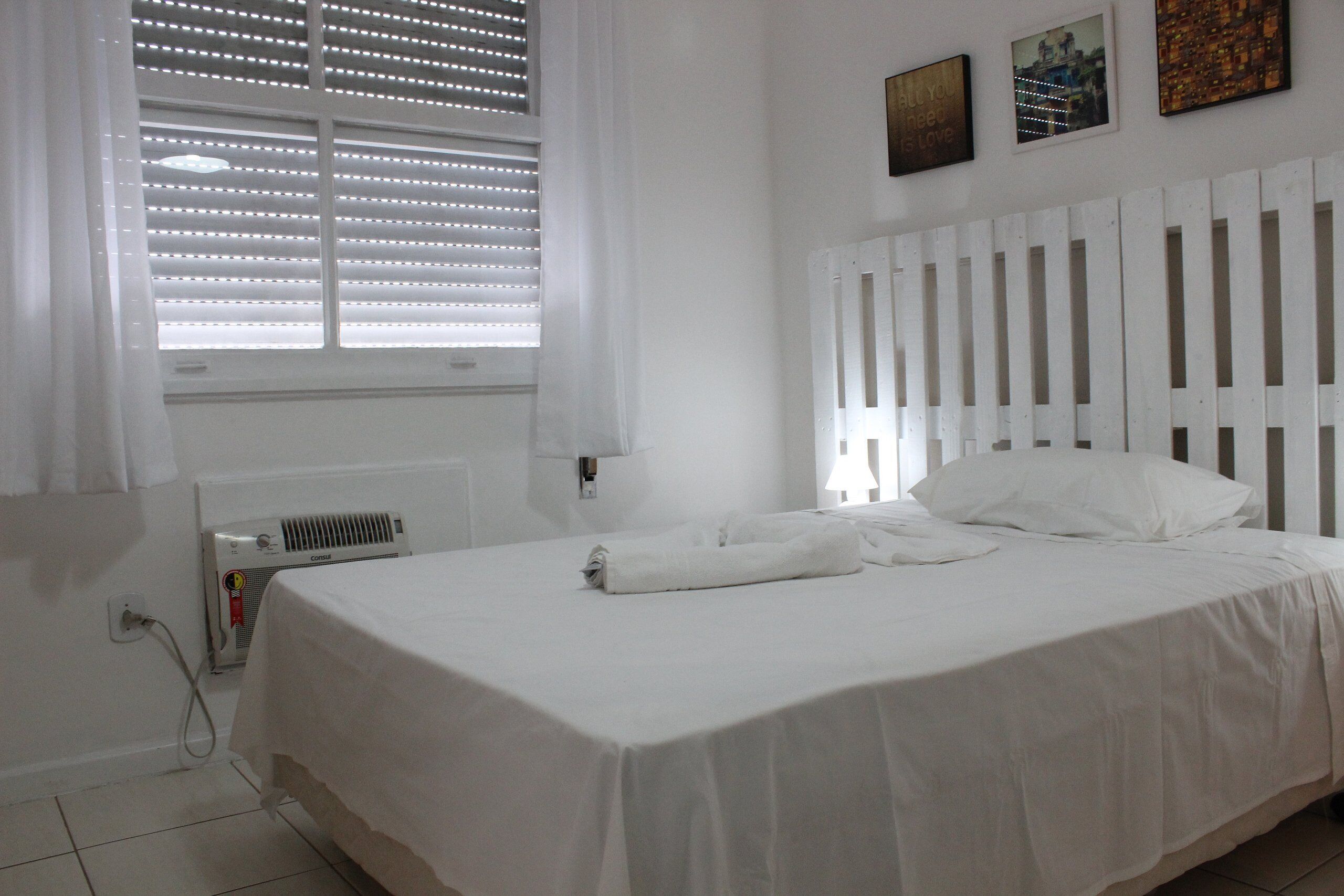 Apartamento | Ferros/tábuas de passar roupa, Wi-Fi de cortesia, roupa de cama