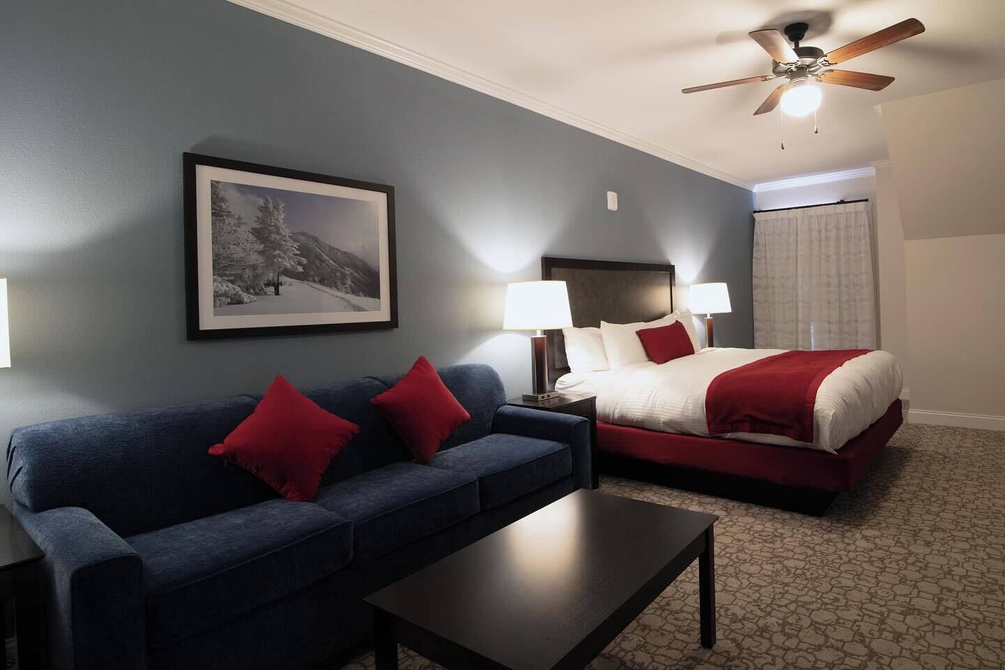 travel cot, free wifi, bed sheets