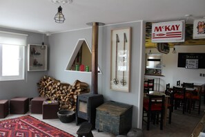 LED TV, foosball - Apart Bianco Hotel (Lo Barnechea)