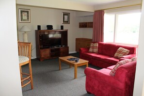 Loftsrom, 2 soverom | Oppholdsrom