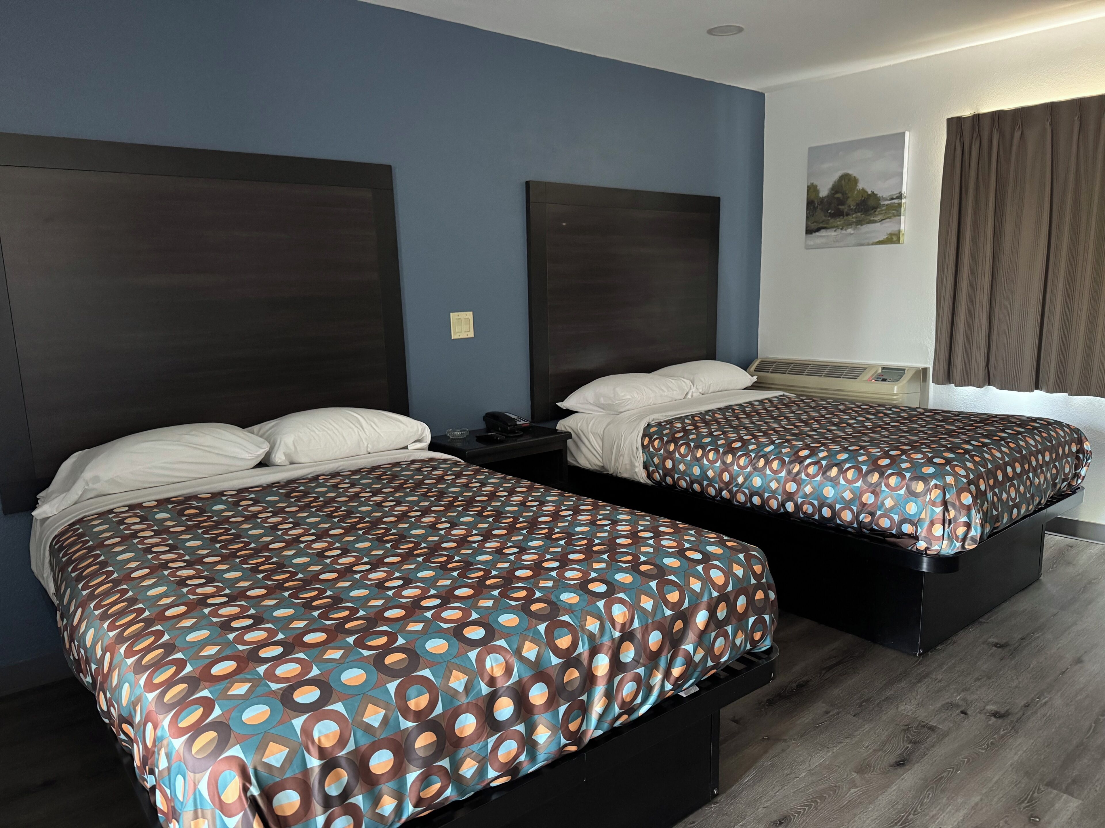 Desk, bed sheets