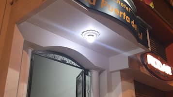 EntrĂ©e de lâhĂ©bergement