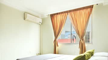 Free WiFi, bed sheets
