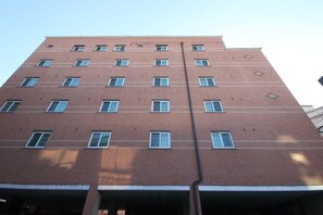 Front of property - Utopia Motel (Gumi)