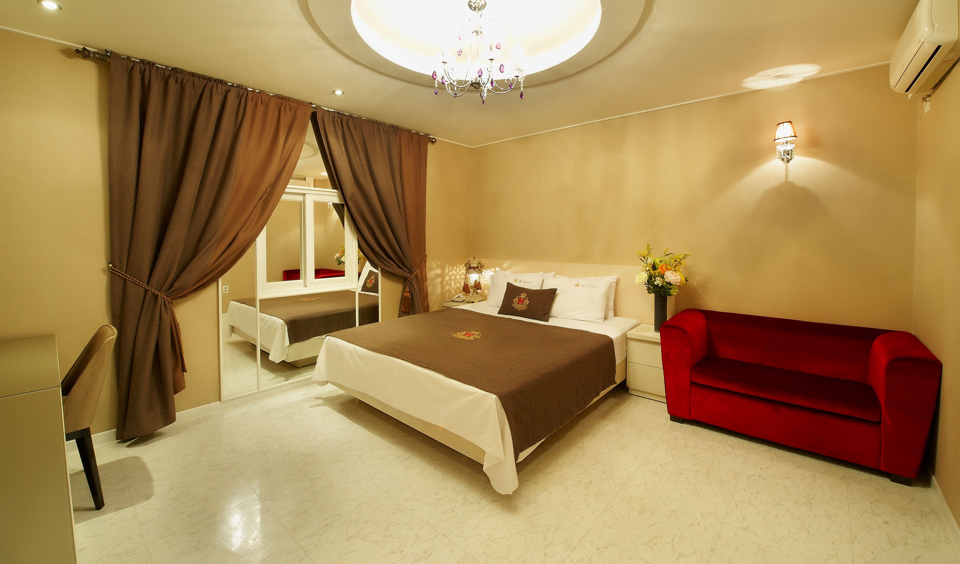 standard room, 1 bedroom | blackout curtains, soundproofing, iron/ironing board, free wifi