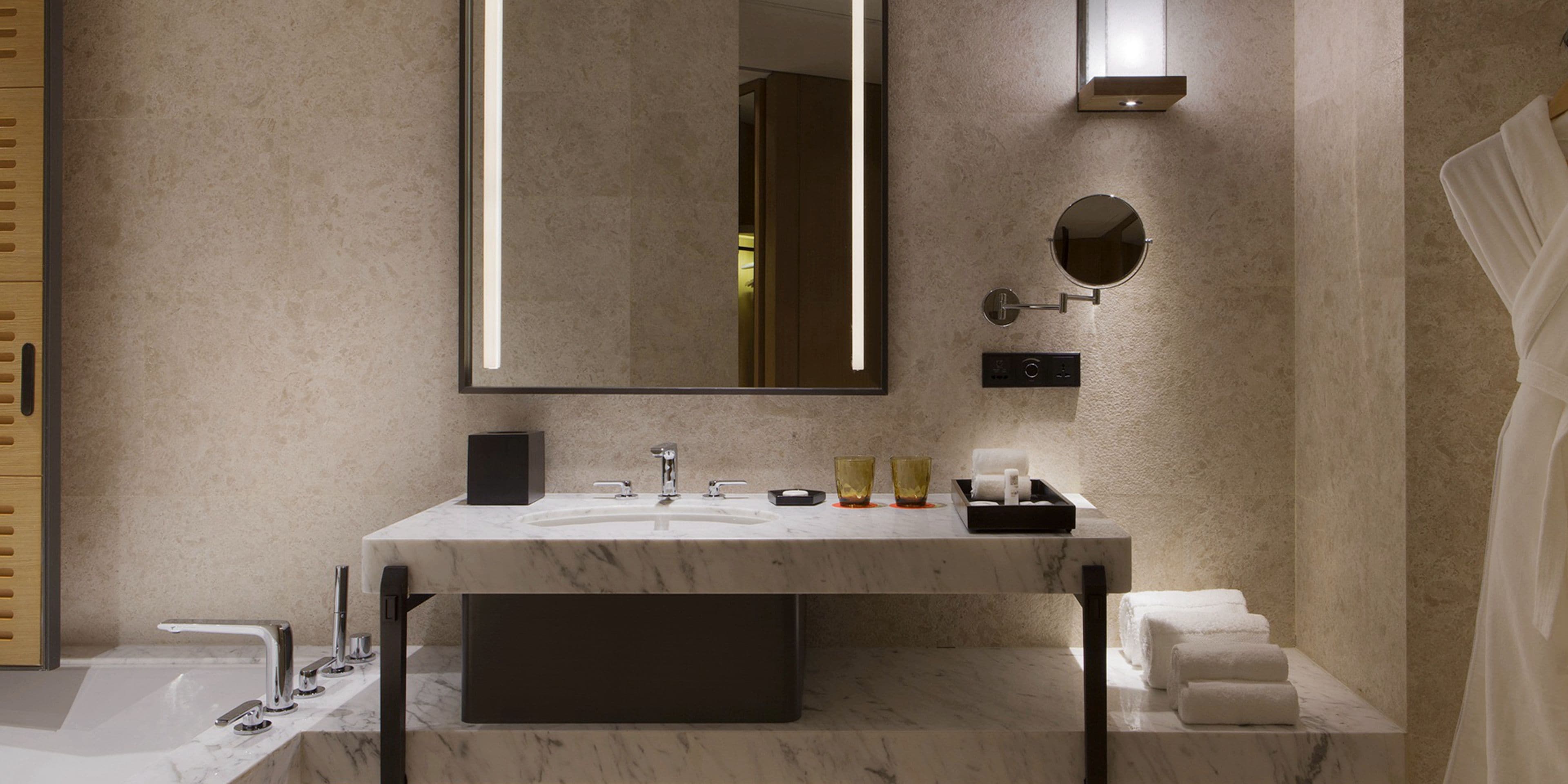 minibar, in-room safe, individually decorated, individually furnished