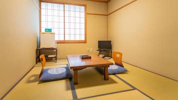 In-room safe, desk, iron/ironing board, free WiFi