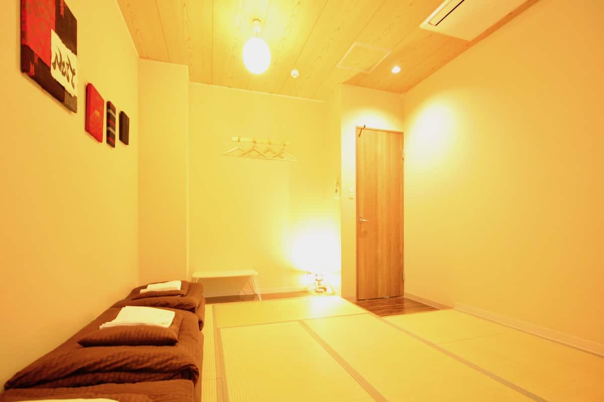 Chambre traditionnelle (for 4 People) | Coffre-fort pour ordinateur portable, rideaux dâobscurcissement