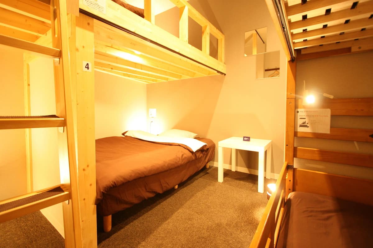 Chambre (Private for 3 people) | Coffre-fort pour ordinateur portable, rideaux dâobscurcissement