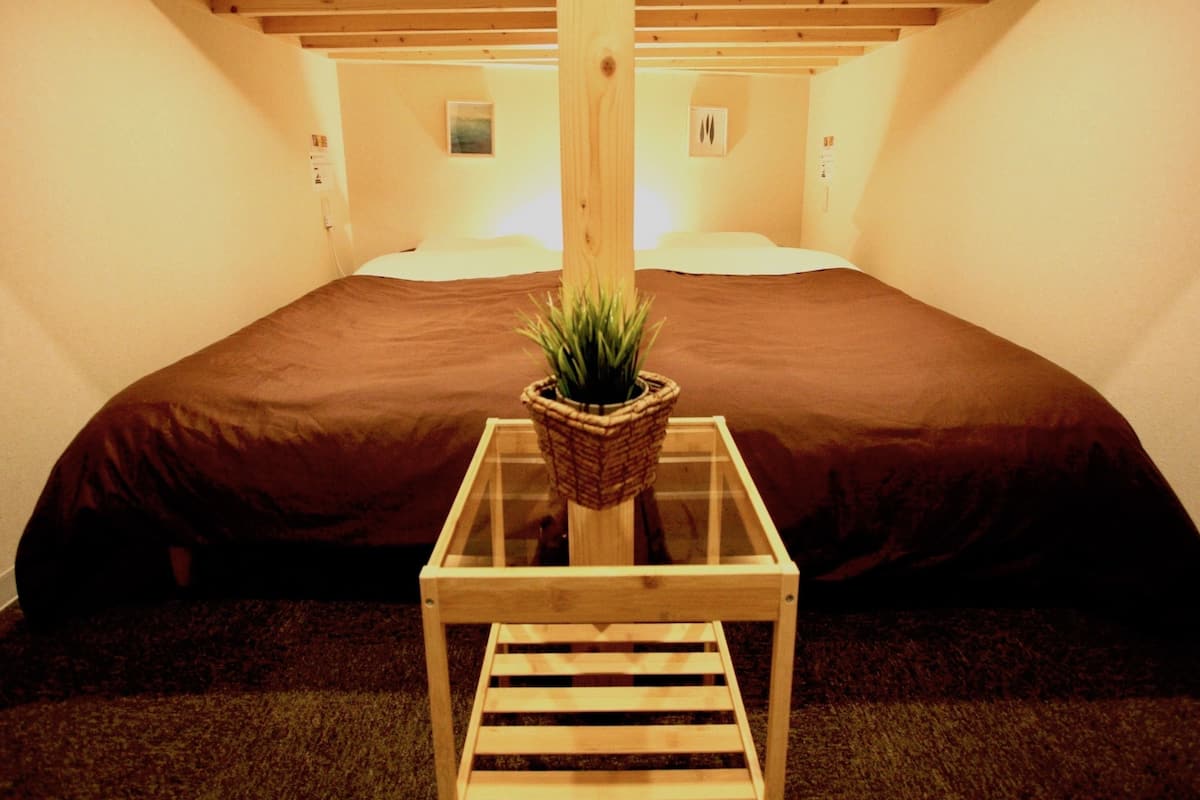 ห้องพัก, 2 ห้องนอน (Private, 2 People) | ตู้นิรภัยในห้องพัก, ผ้าม่านกันแสง, เตารีด/โต๊ะรีดผ้า, Wi-Fi ฟรี