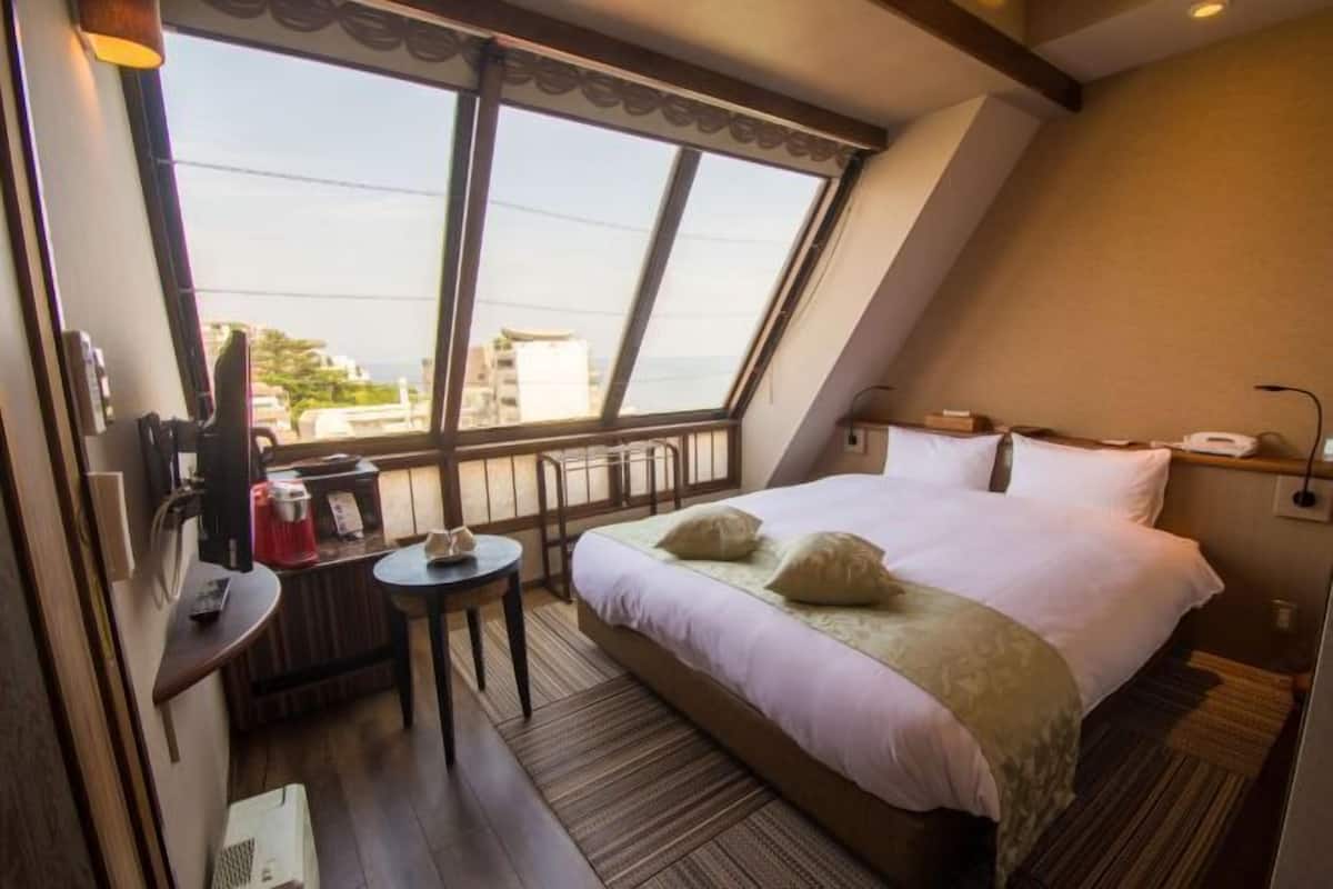 Een kluis op de kamer, gratis wifi, beddengoed
