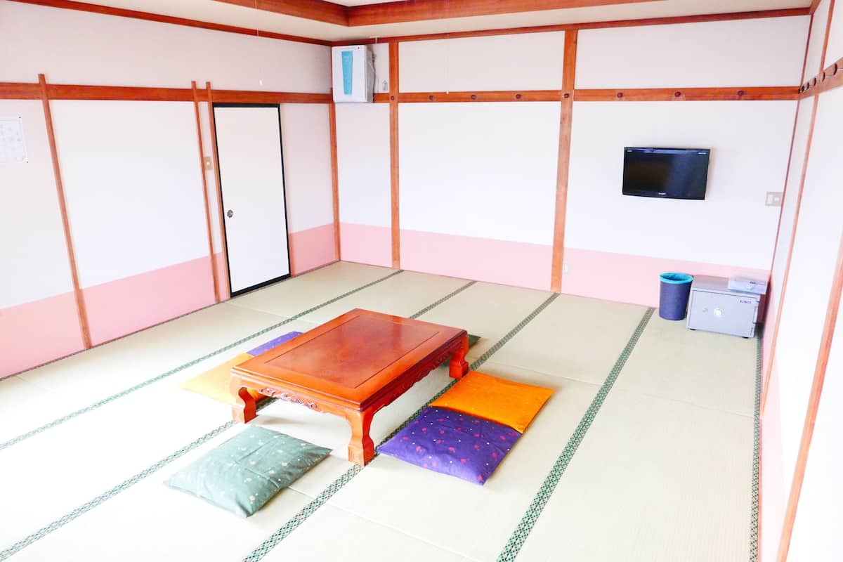 Deluxe Japanese Ensuite Room with Mt.Fuji View | Down comforters, free WiFi, bed sheets