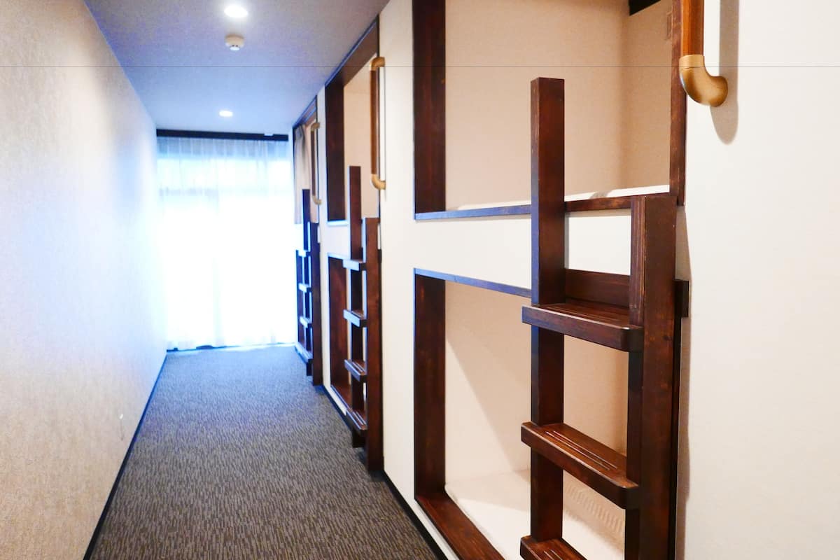 Down comforters, free WiFi, bed sheets