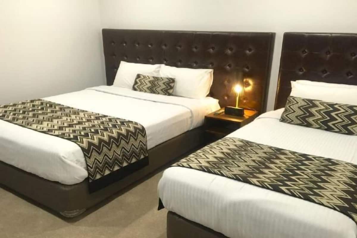 1 camera, biancheria da letto di alta qualità, una scrivania