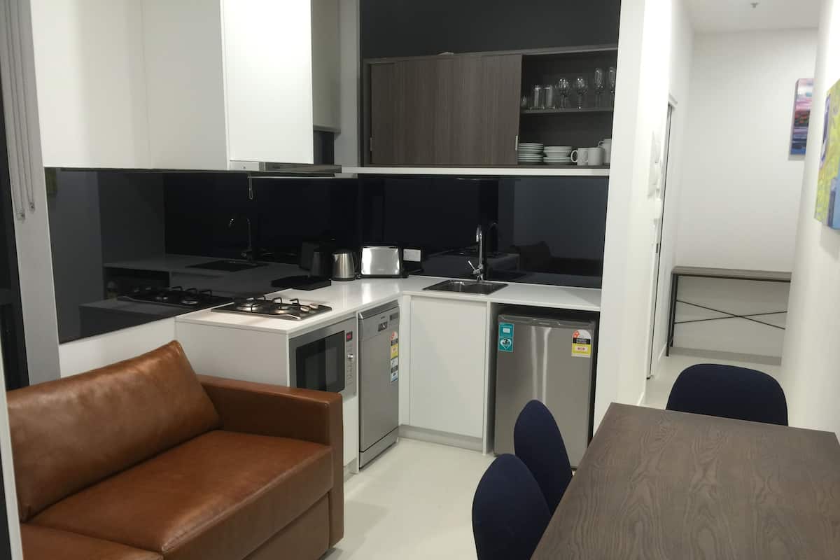 Appartamento familiare, camere comunicanti | Angolo cottura privato | Frigorifero, microonde, piano cottura, lavastoviglie