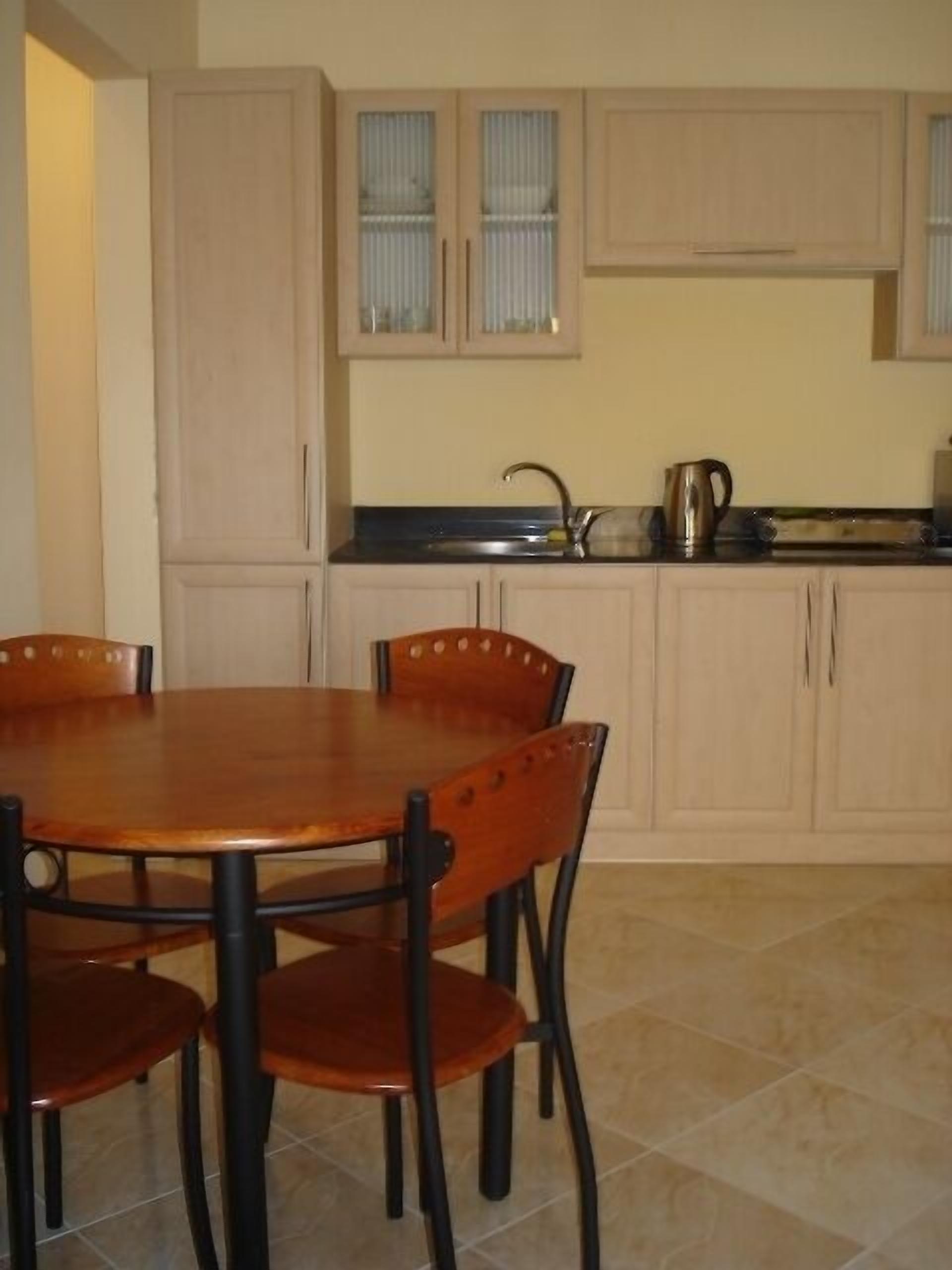 apartment, 1 bedroom | in-room dining