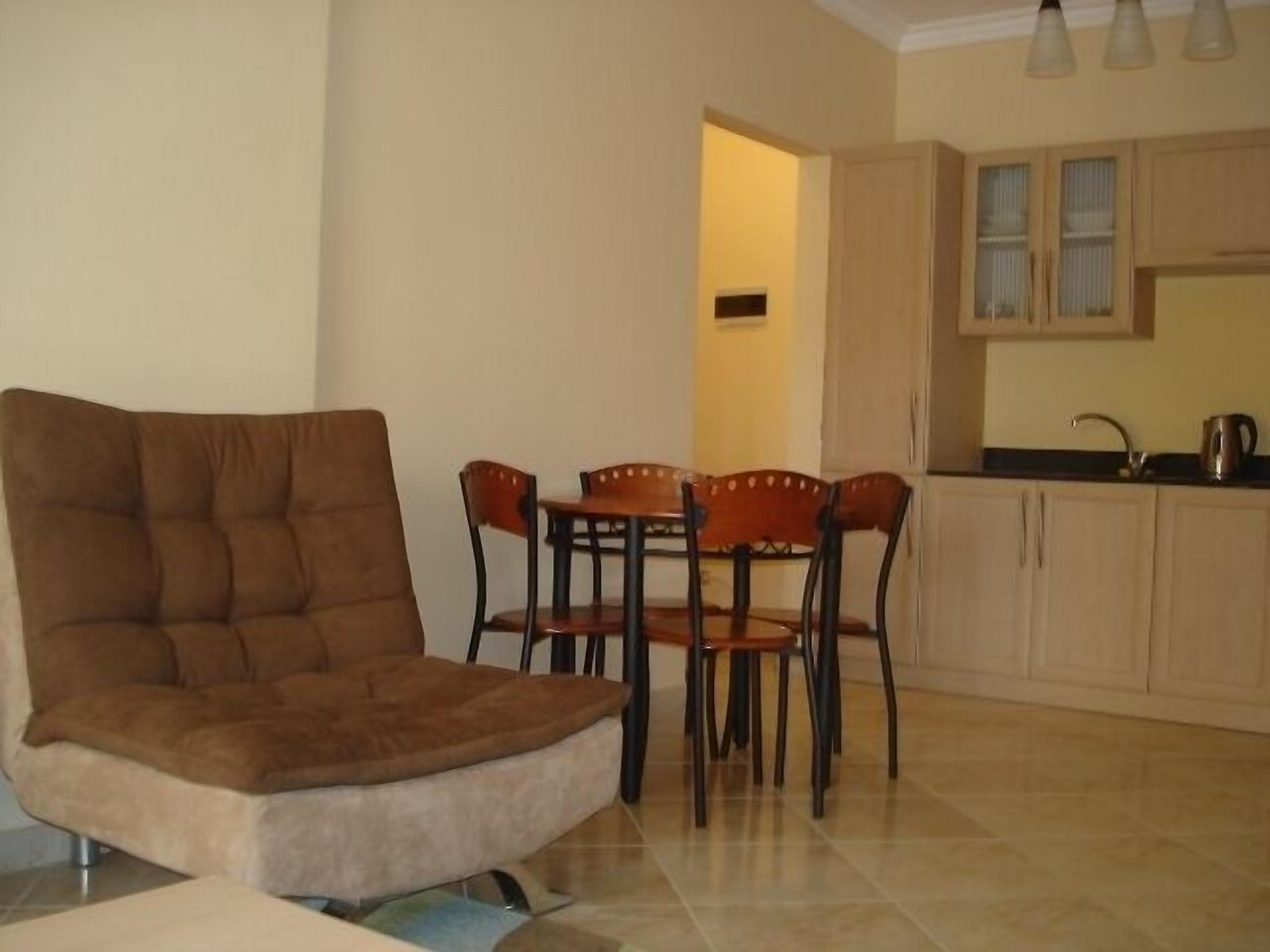 apartment, 1 bedroom | living area | flat-screen tv
