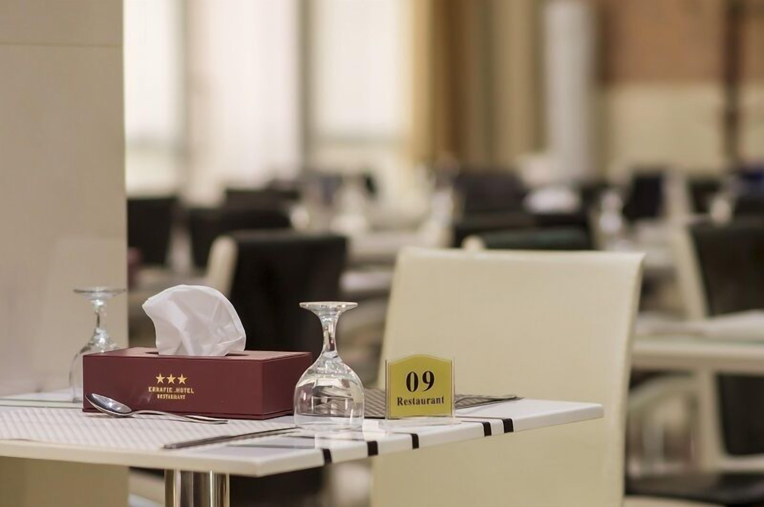 breakfast, lunch, dinner served; international cuisine